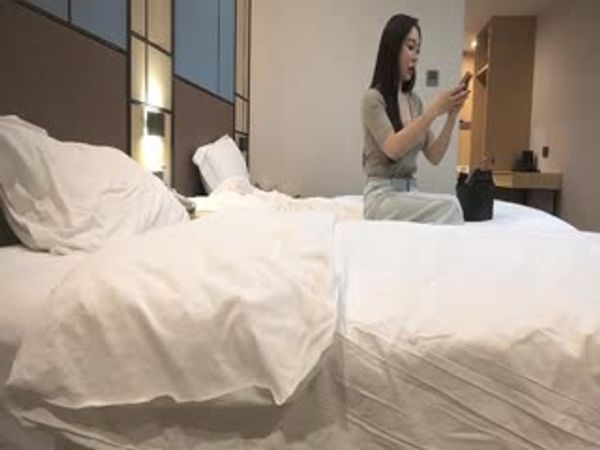 东北轻熟女大姐 哥们你换了八个姿势了牛 快点有点疼了 风韵犹存老江湖小伙根本搞不定