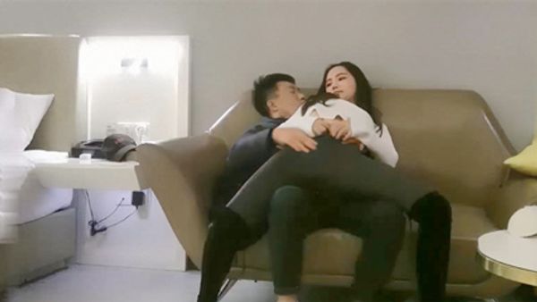 约了个高端商务模特干一次就能泄去你的欲火