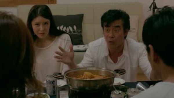 韩国伦理超性感少妇趁老公睡着勾引妹夫激情啪啪