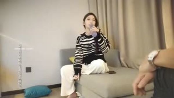 【鸭总侦探】极品白色小西装外围，神似杨幂清纯可爱