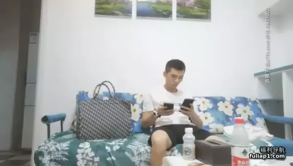 长腿美腿 JK制服顶级美少女抱起来倒立口交 这姿势绝了