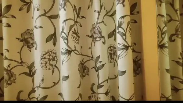 大奶妹子 你是不是在怕我 我不跟你计较但你不能给别人看 你射里面啦 身材丰满性格不错被大哥无套输出 内射