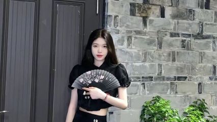 广州花都学院篮球啦啦队 郭雨萱 被富二代包养当母狗性奴 长腿肥臀嫩穴后入猛烈抽插骚逼 高潮潮吹喷水视频泄密流出