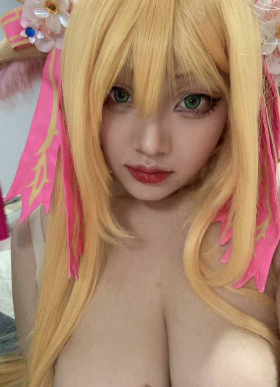 成都财贸职院BBW反差婊母狗 李金念 巨乳坦克露脸口交假屌 插入骚逼自慰摸奶白浆四溅 私拍视频外流泄密