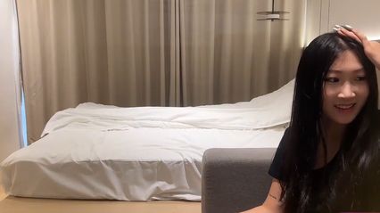 杏吧探花 约啪极品黑发美女，超级主动风骚的妹子，骑乘抱着男主舌吻调情 抬腿侧入插入 后入猛烈抽插撞击 实在畅快