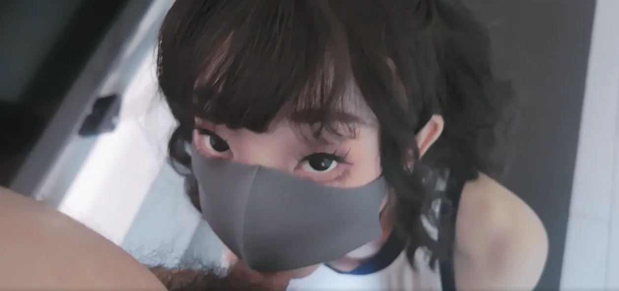 极品福利姬 玩偶姐姐 HongKongDoll 展现瑜伽成果，把双腿抬起用肉棒插入柔软度极高的肉体内狠狠抽插