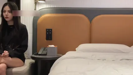 杏吧探花 约啪乖巧听话极品纹身美女，主动上位骑乘表情非常诱惑 后入抽插肥臀非常过瘾！