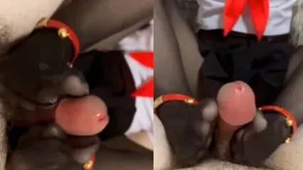 成年萝莉JK装扮性感黑丝足交服务 挤上润滑油配上黑丝的丝滑快感上下疯狂套弄鸡巴 精液忍不住大爆射在黑丝美足上