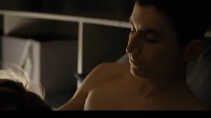 红心女王 Dronningen 英语中字 崔娜·蒂虹