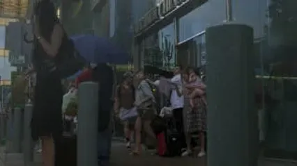 性工作者2：我不卖身 我卖子宫 粤语中字 刘美君 黄婉伶