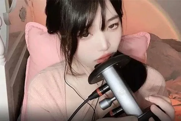 ASMR网红欲萝表情魅惑小嘴舔耳哄你入睡 全集