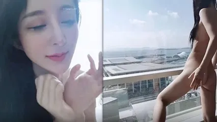 偷情的小母狗视频流出 全集