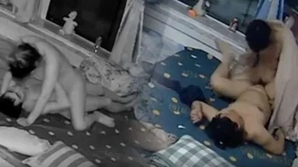监控泄密年轻夫妻晚上做爱发现忘记关摄像头 全集