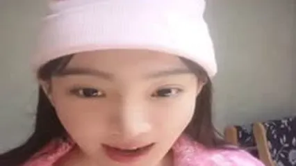 劲爆第二弹主持人马卉在直播间卖骚故意露点现在二流主持人三线演员也内卷么可能是趁着自己还年轻抓紧抓住流量密码出卖身体换取流量和金钱拜金的社会.. 全集