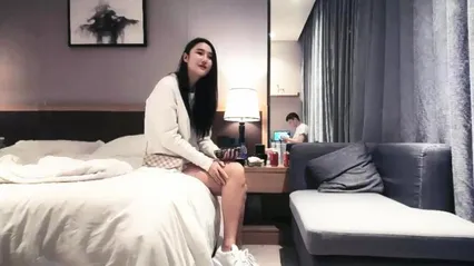 草莓修车—深夜场再来一场大长腿短裤妹子.mp