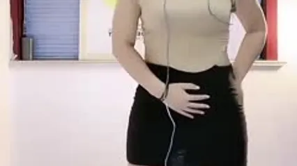 哇操__主播抖出水来了