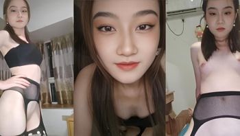 在兔呼偶遇保养極好的熟女，完全看不出快五十歲！騷穴護理比三十歲的少婦都嫩 封面
