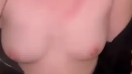 浙江高颜值女大学性爱私拍泄密深夜私房流出 第一视角特写厕所娇喘抽搐全过程 封面