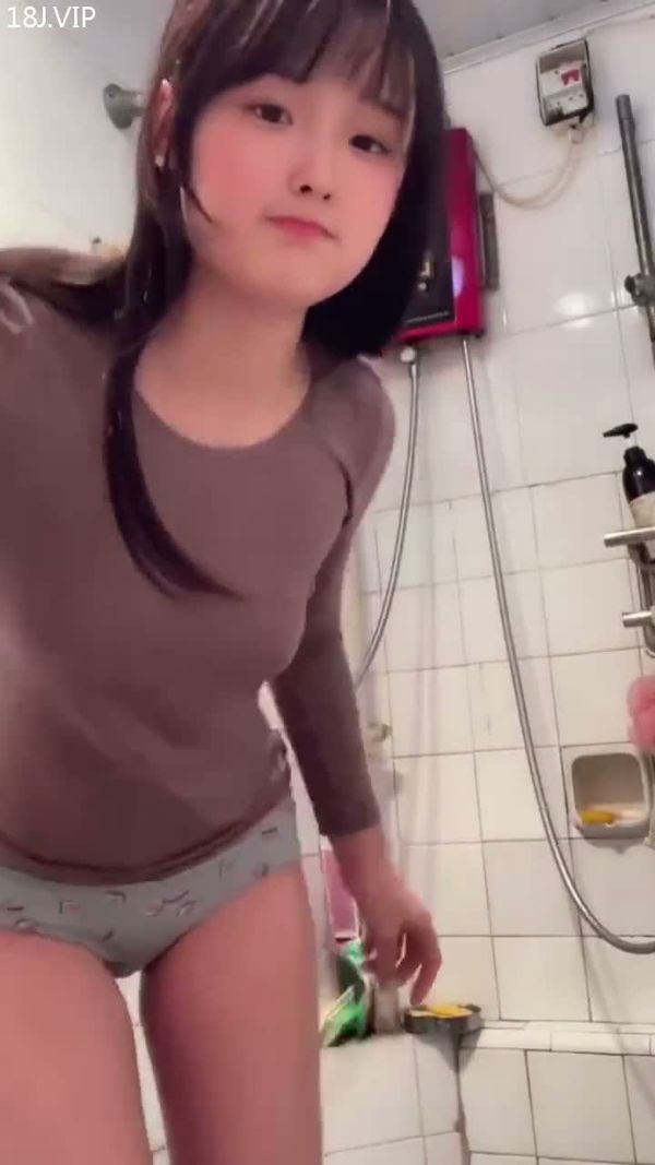 极品学生妹浴室诱惑