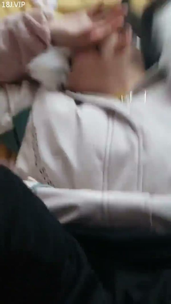 20岁学生妹完美露脸