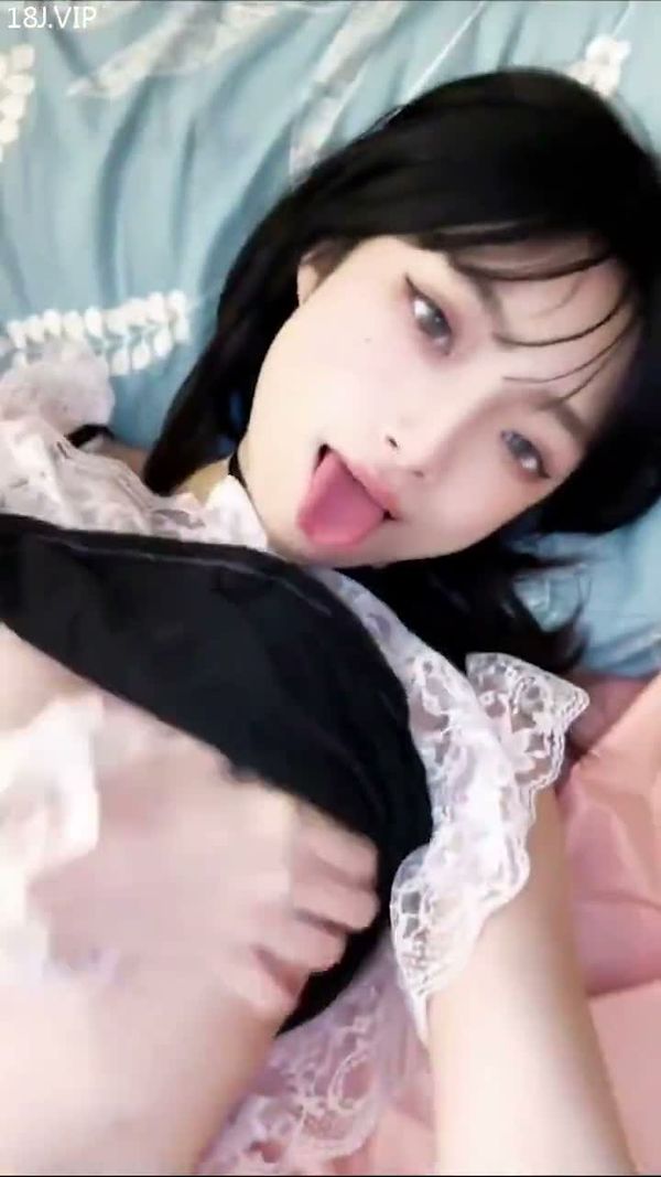 骚货给男友拍自慰视频