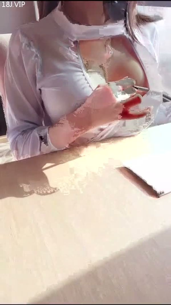 巨乳少妇道具自慰