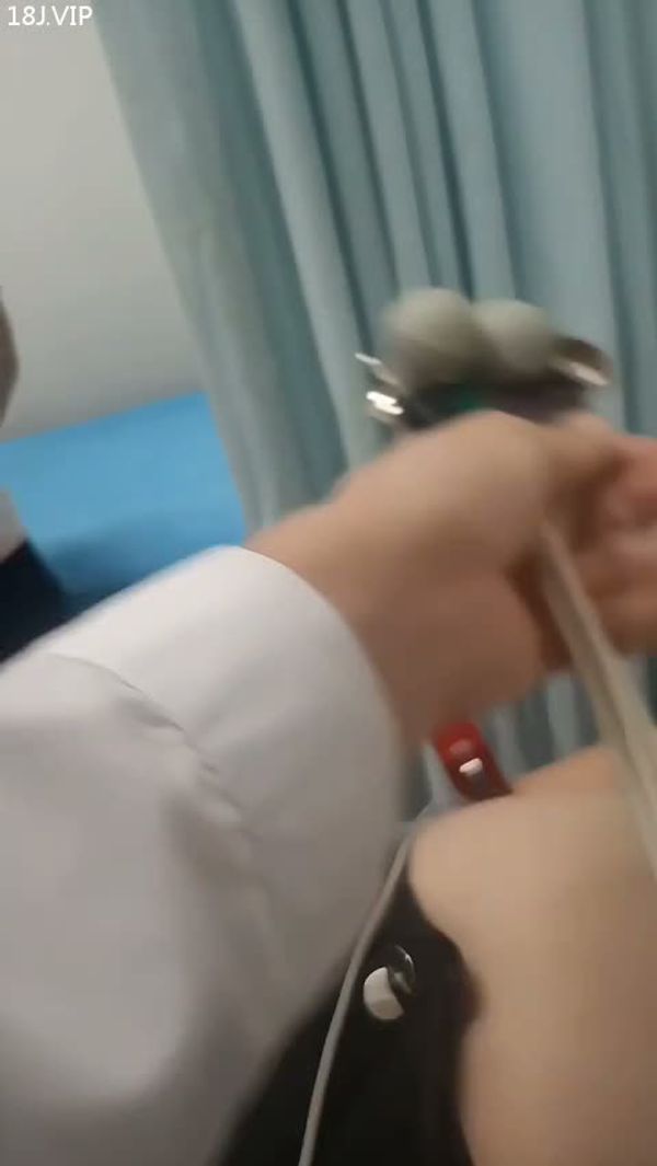 医院偷拍 女性心电图检查