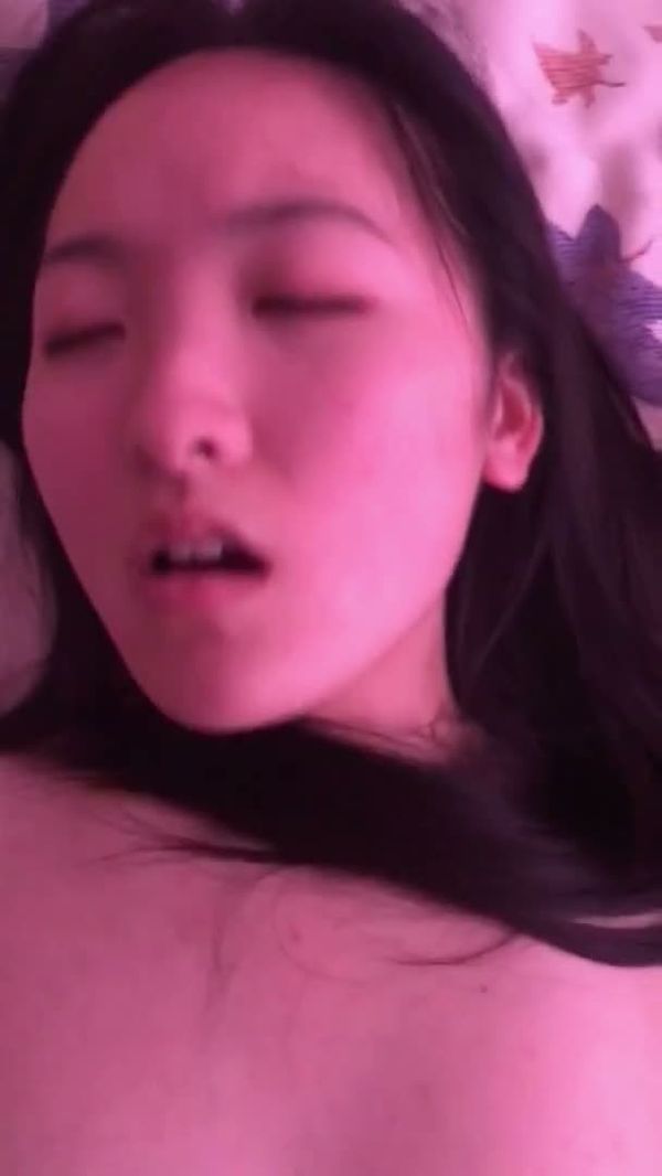 中出一个绝美母狗