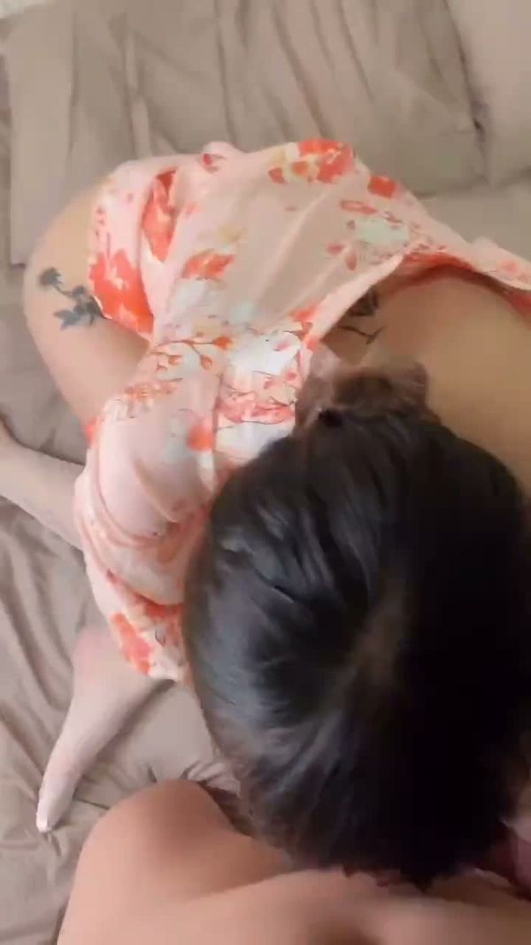 性感小母狗深喉口交