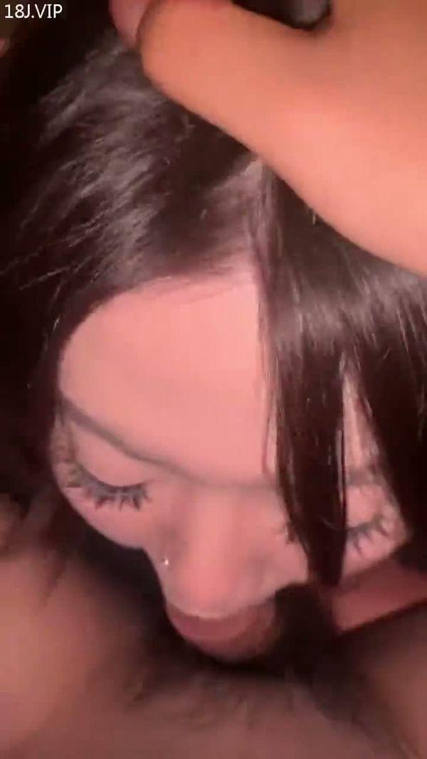 小骚逼操起来就是紧