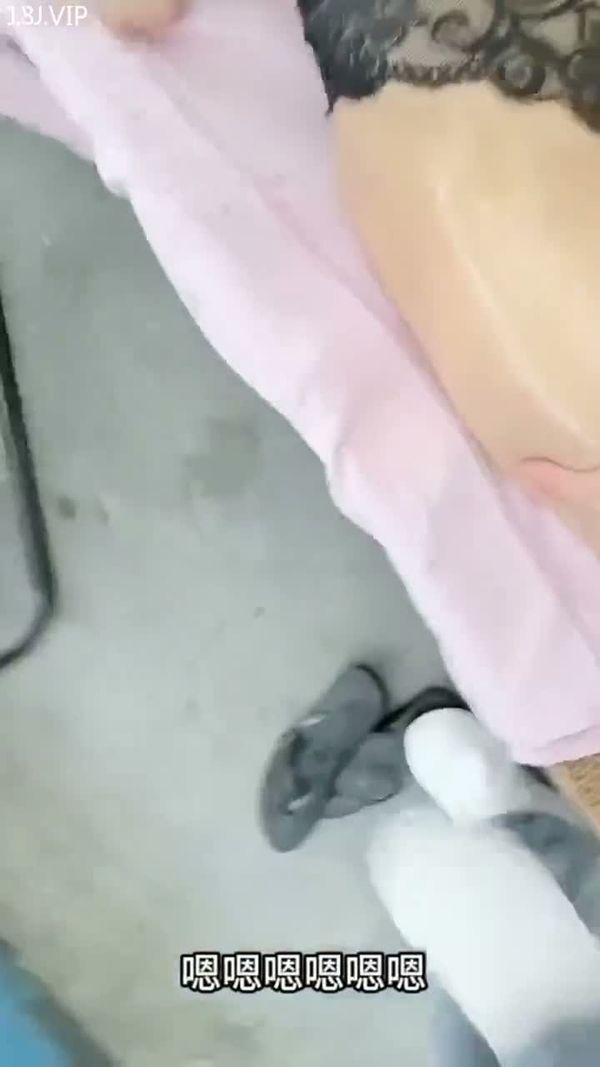 老板却臣服于我