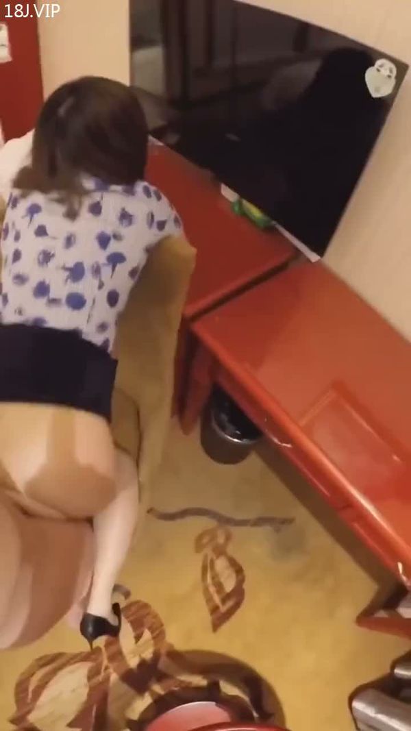 在家后入丈母娘