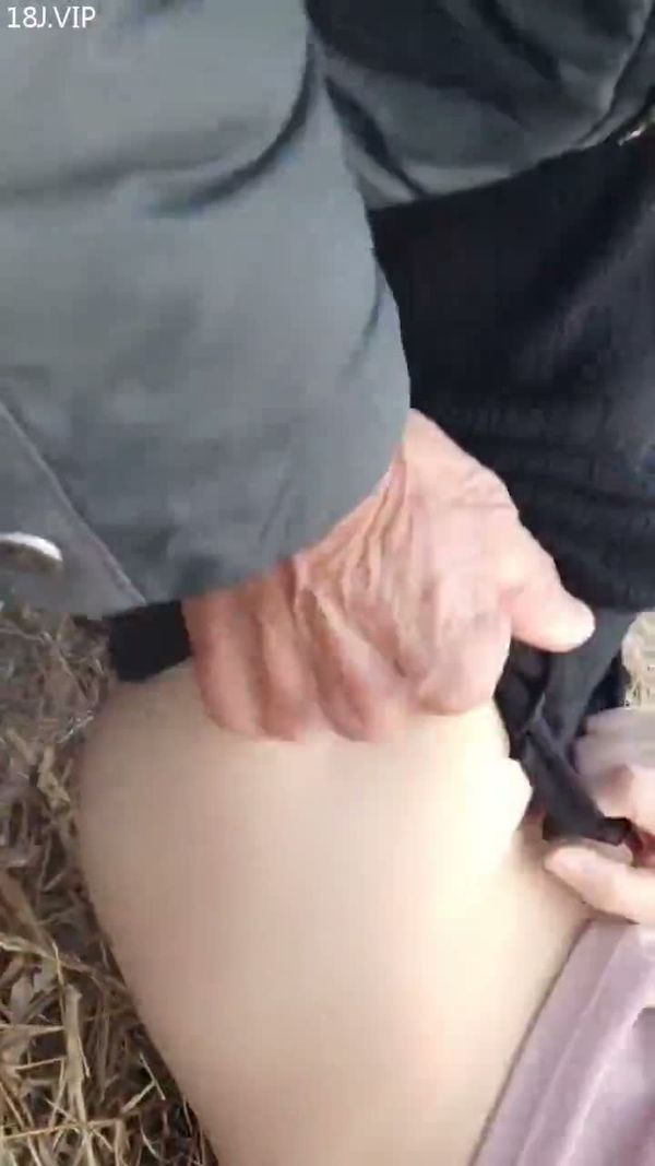 勾引大爷舔B喷尿